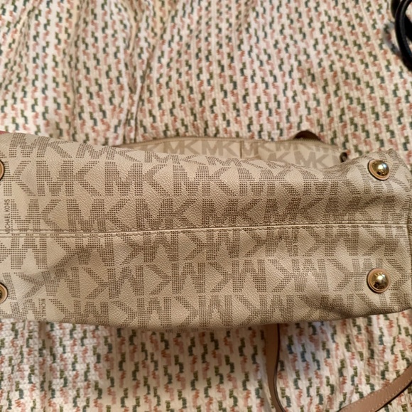 Michael Kors - Picture 6 of 6